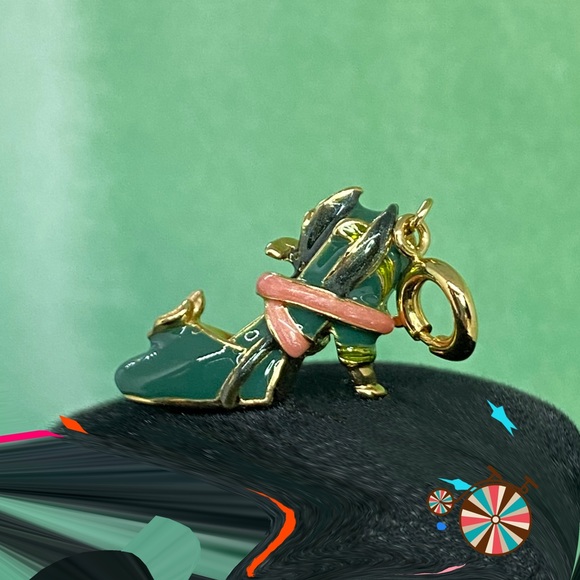 Kenneth J Lane Enamel Calla Lily Shoe Charm - Picture 3 of 8